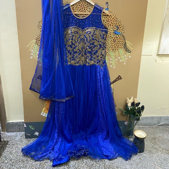 6️⃣5️⃣0️⃣ Anarkali Suit.Size-38 - Picture 11 of 17